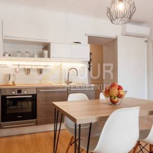 Rijeka, Centar, 161.65m2, u naravi 5 studio apartmana