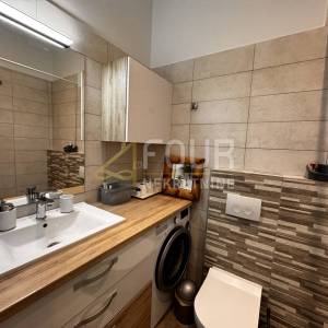 Rijeka, Centar, 166.49m2, u naravi 5 apartmana
