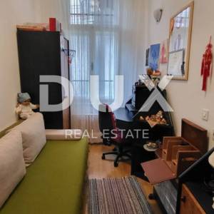 RIJEKA, CENTAR - 3S+DB Gospodski stan s balkonom u samom centru
