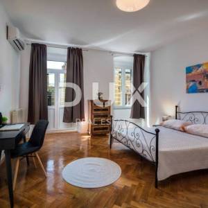 RIJEKA, CENTAR - 3S+DB, moderan sunčan stan
