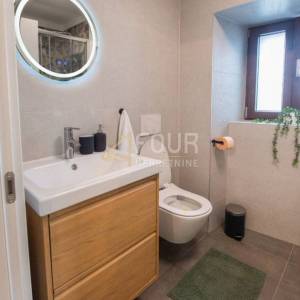 Rijeka, Centar, 3skl, 93,50m2 - u naravi 2 stambene jedinice