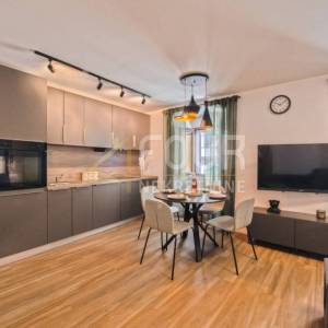 Rijeka, Centar, 3skl, 93,50m2 - u naravi 2 stambene jedinice