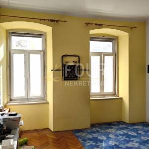Rijeka, Centar, 3skl, 97m2, balkon