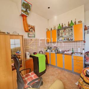 Rijeka, Centar, 72.10m2, 2 stana