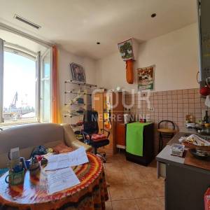 Rijeka, Centar, 72.10m2, 2 stana