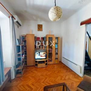 RIJEKA, CENTAR - Dvoetažni stan 104 m2, s dvorištem i parkingom