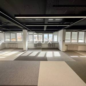 RIJEKA, CENTAR - Kompletno novoadaptirani PP 145 m2!