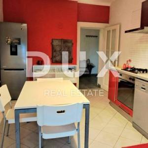 RIJEKA, CENTAR, lijepi 2S+DB s pogledom na more