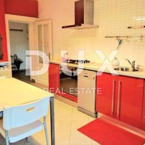 RIJEKA, CENTAR, lijepi 2S+DB s pogledom na more