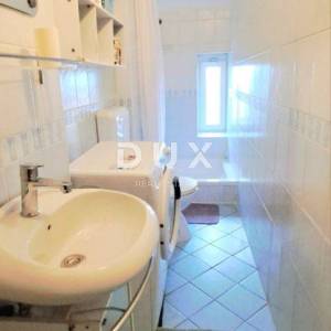 RIJEKA, CENTAR, lijepi 2S+DB s pogledom na more