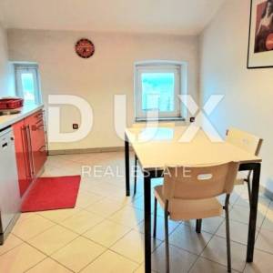 RIJEKA, CENTAR, lijepi 2S+DB s pogledom na more