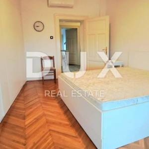 RIJEKA, CENTAR, lijepi 2S+DB s pogledom na more