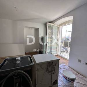 RIJEKA, CENTAR-Luksuzan stan u centru grada od 96m2  
