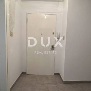 RIJEKA, CENTAR-Luksuzan stan u centru grada od 96m2  
