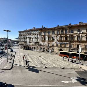 RIJEKA, CENTAR-Luksuzan stan u centru grada od 96m2  