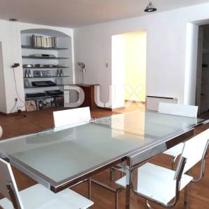 RIJEKA, CENTAR-Luksuzan stan u centru grada od 96m2  