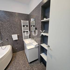 RIJEKA, CENTAR- moderan stan 96m2 s garažnim mjestom