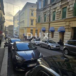 RIJEKA, CENTAR - Najam poslovnog prostora 30m2 na frekventnoj lokaciji 