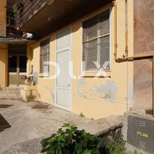 RIJEKA, CENTAR - poslovni prostor u centru grada