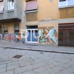 RIJEKA, CENTAR - poslovni prostor u centru grada