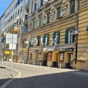 RIJEKA, CENTAR - Poslovni prostor 15m2 na frekventnoj lokaciji 