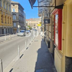 RIJEKA, CENTAR - Poslovni prostor 15m2 na frekventnoj lokaciji 