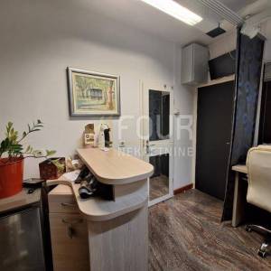 Rijeka, Centar, poslovni prostor 30.86m2, terasa 8.87m2