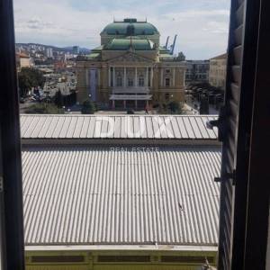 RIJEKA, CENTAR- p.p., uredski prostor, odlična lokacija!!!