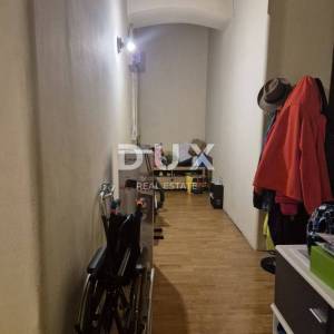 RIJEKA, CENTAR - prostrani 3SB+DB 
