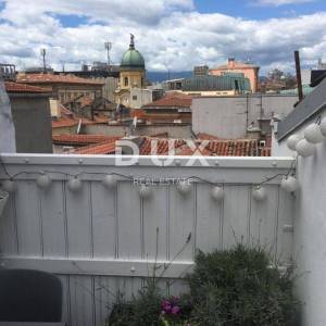 RIJEKA, CENTAR - simpatični jednosobni stan sa terasom