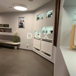 RIJEKA, CENTAR- stan 108m2 u prizemlju pogodan za poslovni prostor 
