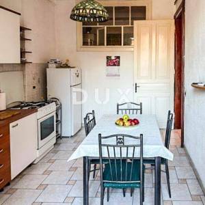 RIJEKA, CENTAR - Stan 116m2 prvi red do mora!
