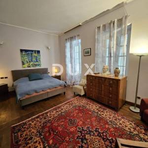 RIJEKA, CENTAR- stan 190,77 udaljen 50m od mora