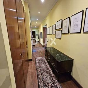 RIJEKA, CENTAR- stan 190,77 udaljen 50m od mora