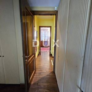 RIJEKA, CENTAR- stan 190,77 udaljen 50m od mora