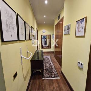 RIJEKA, CENTAR- stan 190,77 udaljen 50m od mora