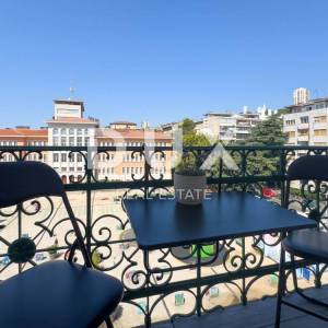 RIJEKA, CENTAR- stan, 2s + db, UREĐEN I NAMJEŠTEN!!!