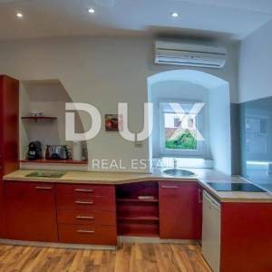 RIJEKA, CENTAR- stan 60,90 m2