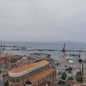RIJEKA, CENTAR - stan 93m2 panoramski pogled na more i grad