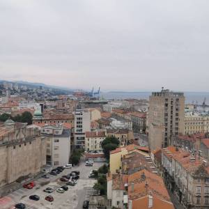 RIJEKA, CENTAR - stan 93m2 panoramski pogled na more i grad