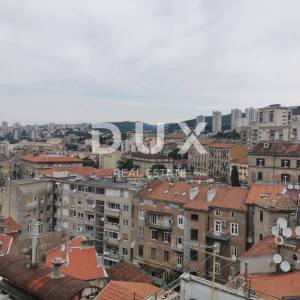 RIJEKA, CENTAR - stan 93m2 panoramski pogled na more i grad