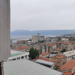 RIJEKA, CENTAR - stan 93m2 panoramski pogled na more i grad
