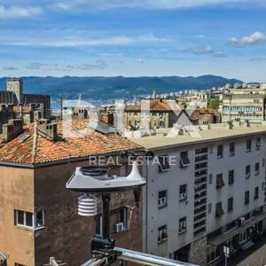 RIJEKA, CENTAR-Stan blizu centra s pogledom