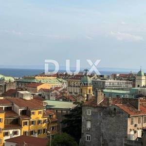 RIJEKA, CENTAR - stan u strogom centru grada! 360 metara od mora!!! PRILIKA!!!