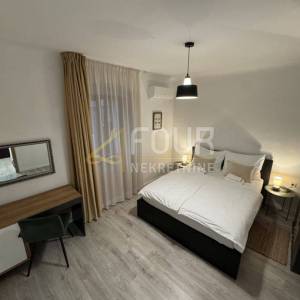 Rijeka, Centar - strogi, 81.18m2, u naravi 2 stana tik uz Korzo