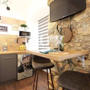 RIJEKA, CENTAR - tri luksuzna apartmana u centru Rijeke.