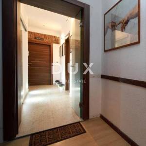 RIJEKA, CENTAR - tri luksuzna apartmana u centru Rijeke.
