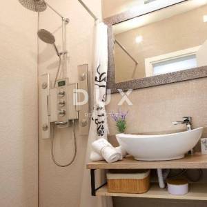 RIJEKA, CENTAR - tri luksuzna apartmana u centru Rijeke.