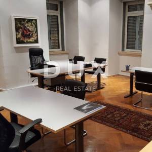 RIJEKA, CENTAR - Uredski poslovni prostor u samom centru 