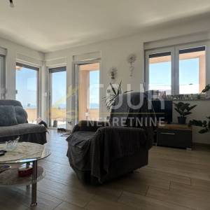 Rijeka, Donja Drenova, samostojeća kuća, 292m2, pogled na more